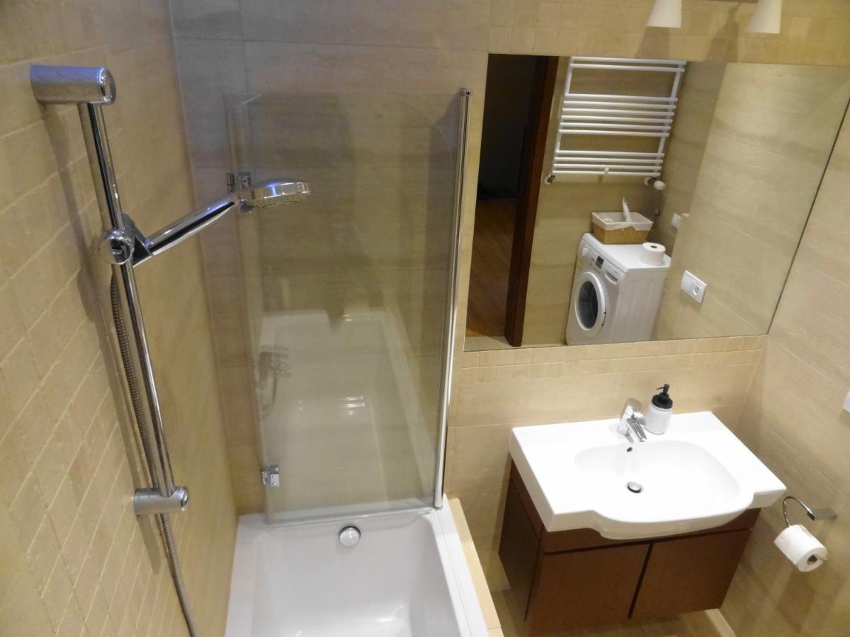 10 Min Do Lotniska, 2 Syp, Ekspres Do Kawy, Kosmetyki Ada, By Visitwarsaw Apartments Exteriör bild